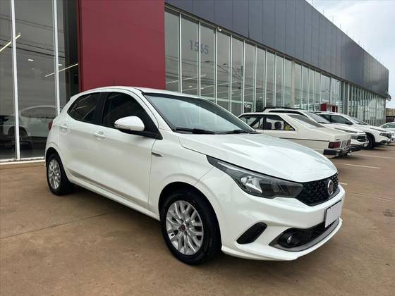 FIAT ARGO 1.8 E.TORQ FLEX PRECISION AT6 FIAT ARGO 1.8 E.TORQ FLEX PRECISION AT6